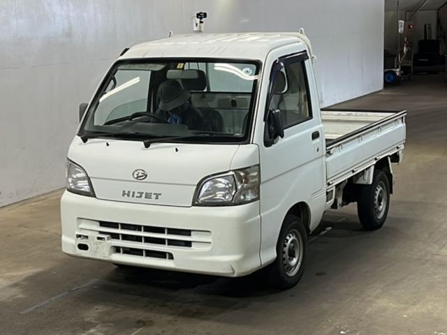 1184 DAIHATSU HIJET TRUCK S211P 2011 г. (KCAA Fukuoka)